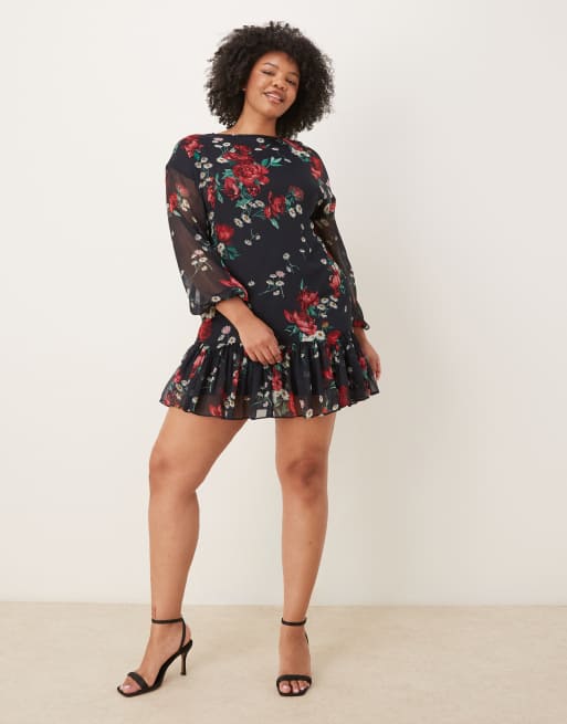 ASOS DESIGN Curve - Sort maxikjole med bred halsudskæring, kiler og blomstermønster i chiffon, 2 af 4
