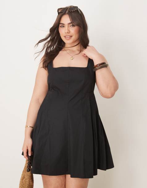 ASOS DESIGN Curve - Sort minikjole med dyb, rund hals og plisseret talje - view 1