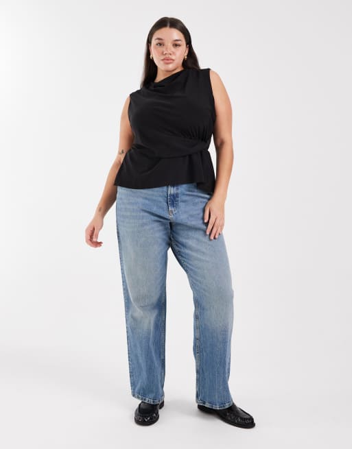 ASOS DESIGN Curve - Sort ærmeløs overdel med vandfaldsudskæring og snoning i taljen, 2 af 4