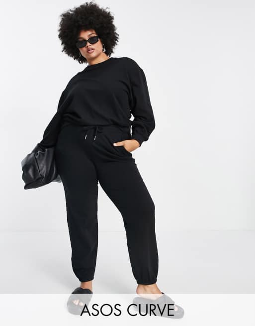 ASOS DESIGN Curve - Sort træningssæt med sweatshirt og joggingbukser i slim fit