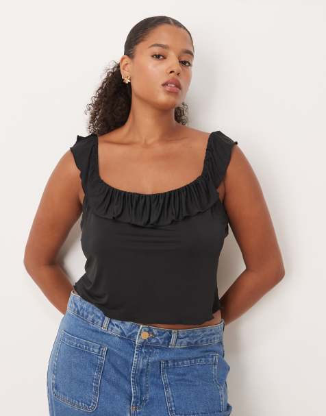 ASOS DESIGN Curve - Sort tætsiddende croptop med flæser og dyb rund hals - view 1