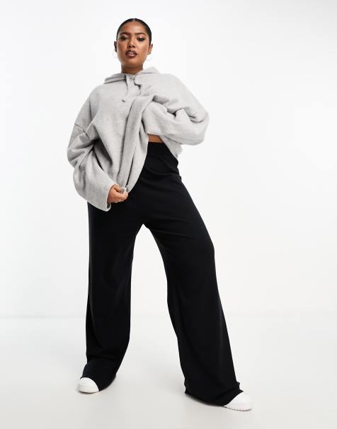 ASOS DESIGN Curve - Sorte superbløde joggingbukser med brede ben - view 1