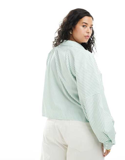 ASOS DESIGN Curve spliced detail volume shoulder shirt in green stripe, 2 of 4