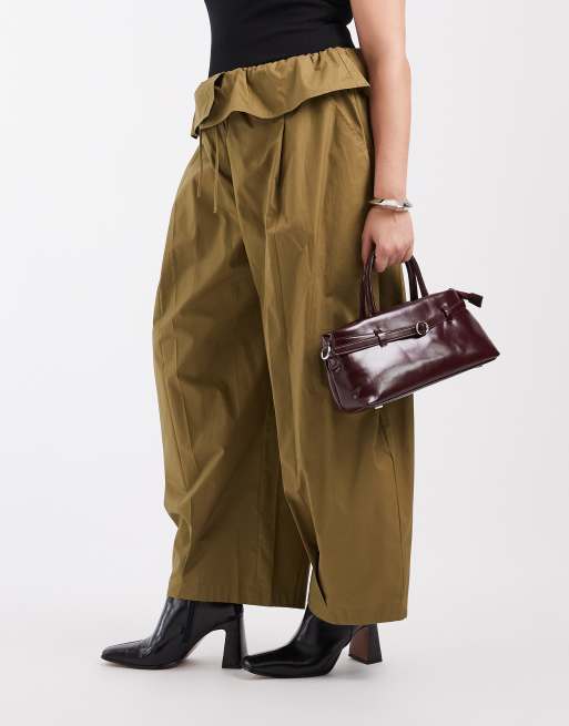 ASOS DESIGN Curve spodnie z wywijanym pasem w kolorze khaki, 2 z 5