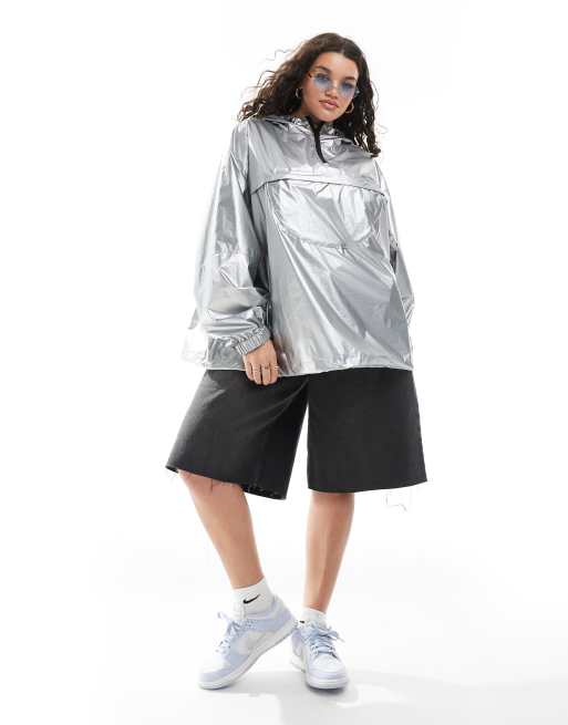 ASOS DESIGN Curve – Srebrna metaliczna kurtka przeciwdeszczowa