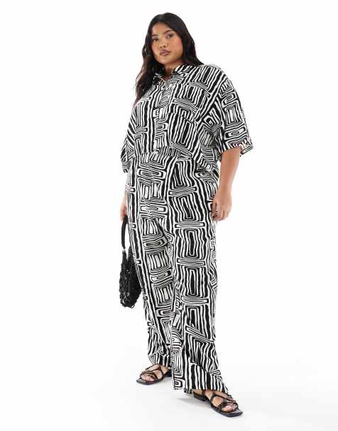 ASOS DESIGN Curve straight leg pull on trousers co-ord in mono print - view 1