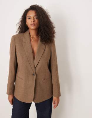 ASOS DESIGN Curve - Strukturierter Blazer in Braun mit Fischgrätmuster und lockerem Schnitt-Brown