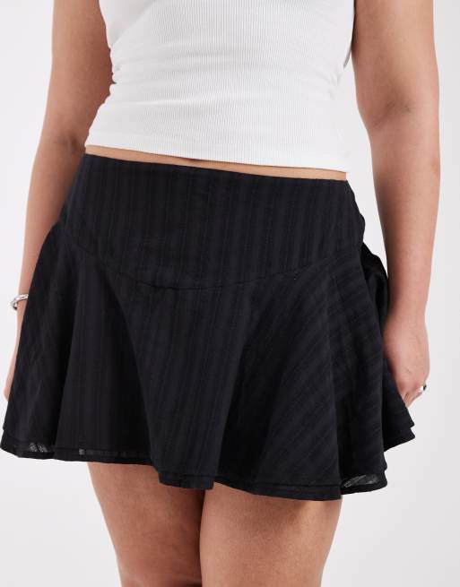 ASOS DESIGN Curve – Strukturierter Minirock in Schwarz mit tiefer Taille und Spitzeneinsatz, 5 von 5