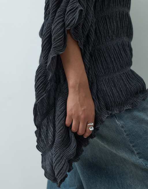 ASOS DESIGN Curve strukturierter Stoff, asymmetrisches Cape in Anthrazit, 4 von 5