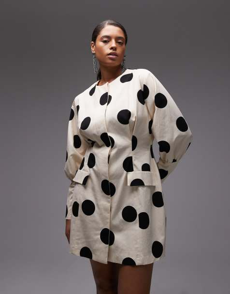 ASOS DESIGN Curve – Strukturiertes Blazer-Minikleid mit Knopfleiste und Polka Dots - view 1