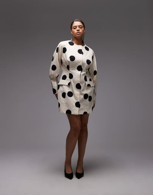 ASOS DESIGN Curve – Strukturiertes Blazer-Minikleid mit Knopfleiste und Polka Dots, 2 von 4