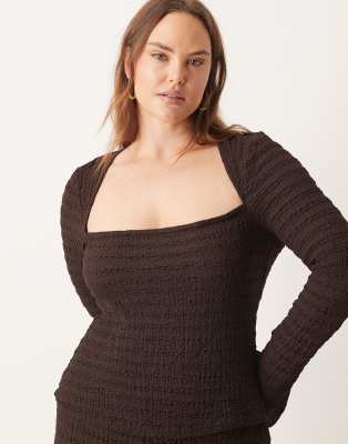 ASOS DESIGN Curve - Strukturiertes Oberteil in Schokobraun mit quadratischem Ausschnitt und ausgestellten Ärmeln, Kombit...