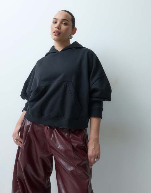 ASOS DESIGN Curve sudadera con capucha boxy de felpa perchada en negro, 2 de 5