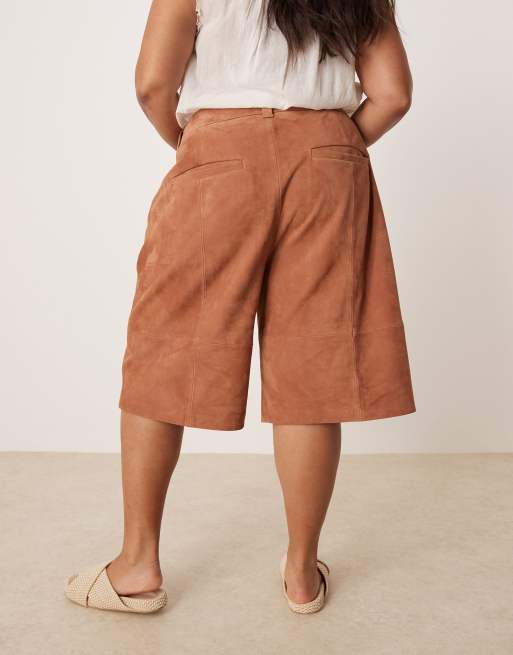ASOS DESIGN Curve suede bermuda shorts in tan - part of a set, 3 of 5