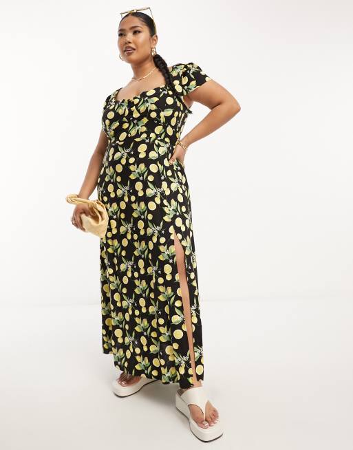 ASOS DESIGN Curve – Sukienka midi z rozcięciem z przodu i dekoltem w kształcie serca z wiskozy we wzór w cytryny