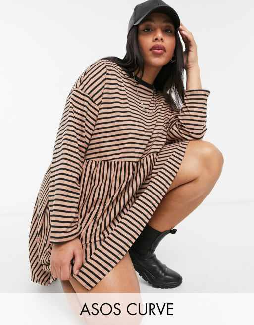 ASOS DESIGN Curve – Super-Oversize-Hängerkleid in Camel mit langen Ärmeln und schwarzen Streifen
