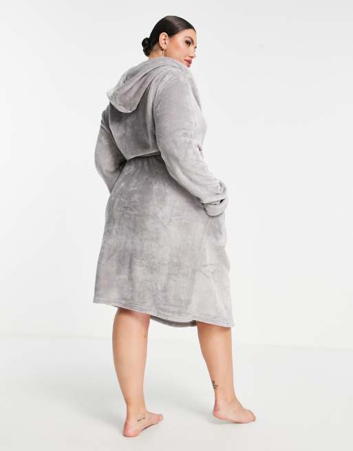 ASOS DESIGN Curve super soft fleece midi robe in gray ASOS