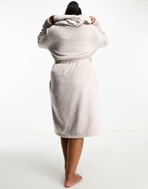 ASOS DESIGN Curve super soft fleece midi robe in mink