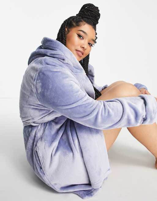 ASOS DESIGN Curve super soft fleece mini robe in blue