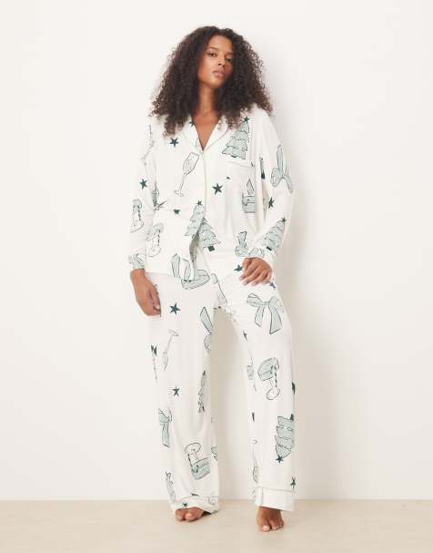 ASOS DESIGN Curve super soft long sleeve shirt & pants pyjama set with contrast piping in Christmas drinks print - view 1