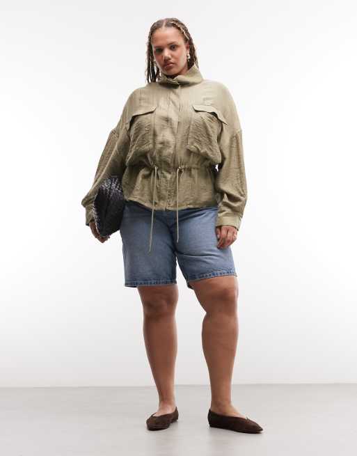 ASOS DESIGN Curve - Surchemise texturée à col cheminée et cordon de serrage à la taille - Vert, 3 de 4