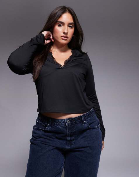 ASOS DESIGN Curve – Svart, åtsmitande topp med djup v-ringning, långa ärmar och spetskant - view 1