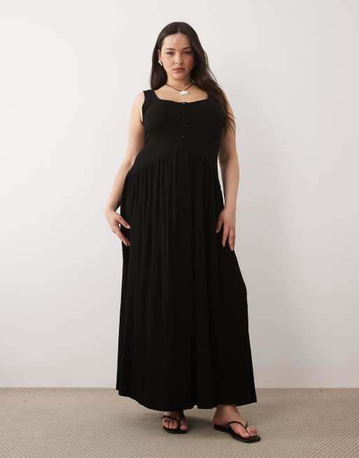 ASOS DESIGN Curve – Svart, krinklad midiklänning med knäppning, 3 av 4
