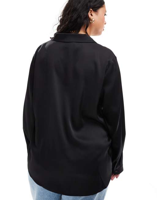 ASOS DESIGN Curve – Svart långärmad skjorta i satin med avslappnad passform, 3 av 4