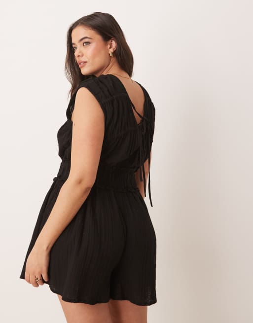 ASOS DESIGN Curve – Svart playsuit i dubbelvävt tyg med rynkad byst, 4 av 4