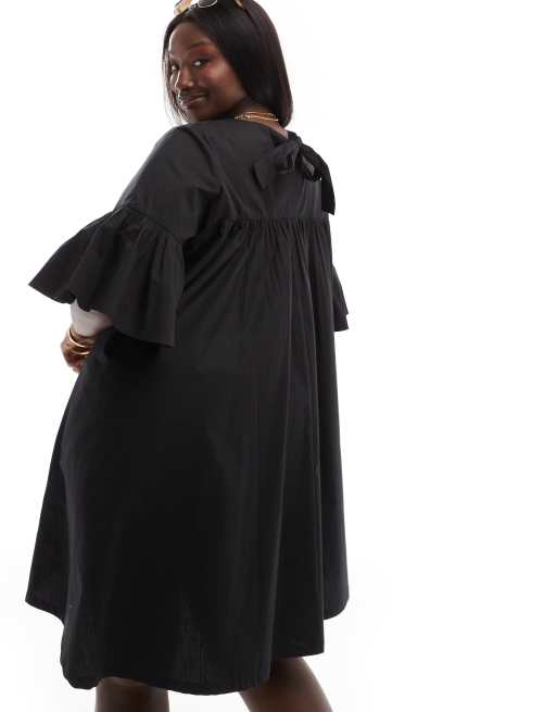 ASOS DESIGN Curve – Svart smockklänning i minimodell och oversize med stora ärmar, 4 av 4