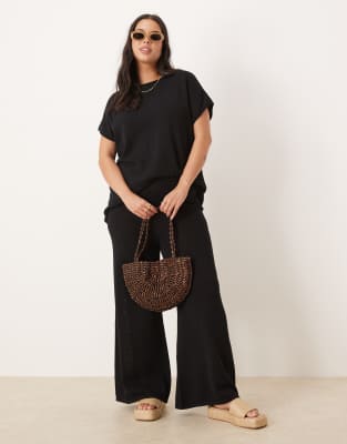 ASOS DESIGN Curve – Svart, stickat set i slubväv med t-shirt och byxor - view 1
