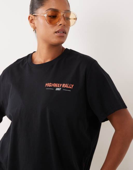 ASOS DESIGN Curve – Svart t-shirt med "Highway Rally"-tryck, 2 av 4