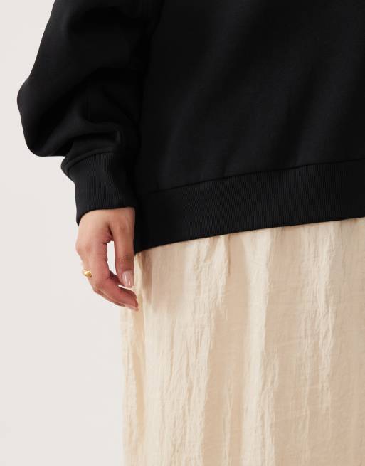 ASOS DESIGN Curve – Svartvit midiklänning i hybridstil med textur och sweatshirt-överlager, 3 av 4