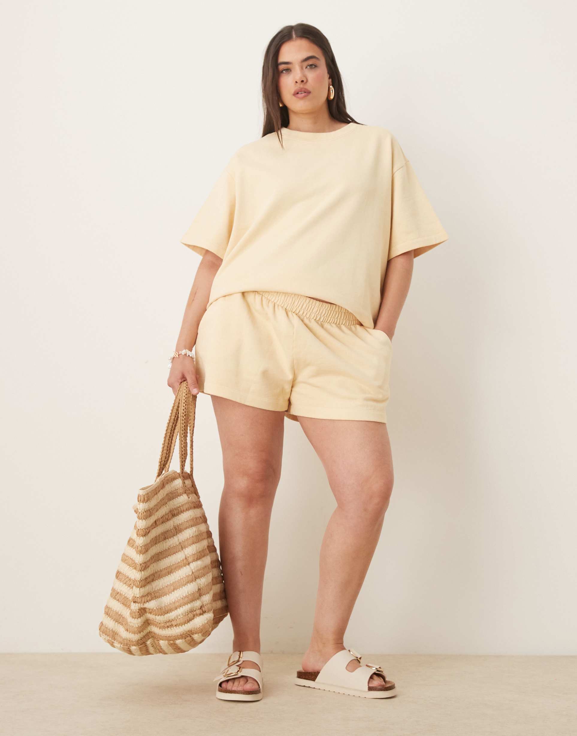 asos design curve sweatshirt fabric shorts in buttermilk - part of a set