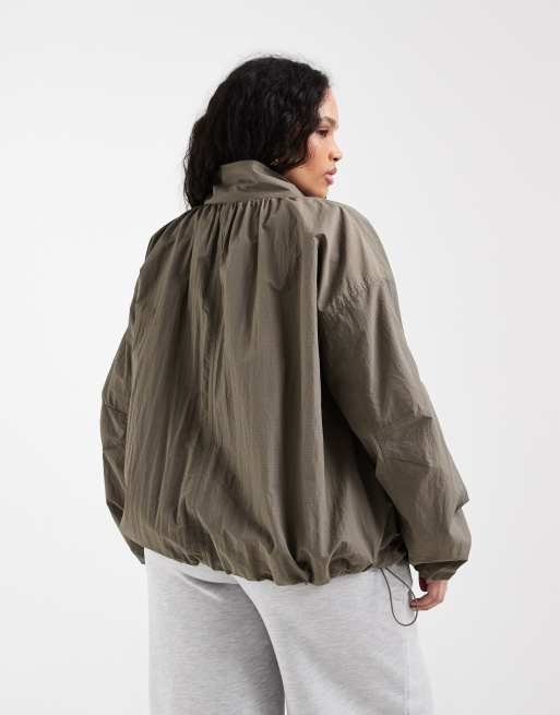 ASOS DESIGN Curve – Szarobrązowa kurtka dresowa oversize z bufiastym dołem, 4 z 4