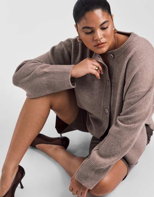 ASOS DESIGN Curve – Szarobrązowy kardigan o pudełkowym kroju z okrągłym dekoltem i rozcięciem po bokach