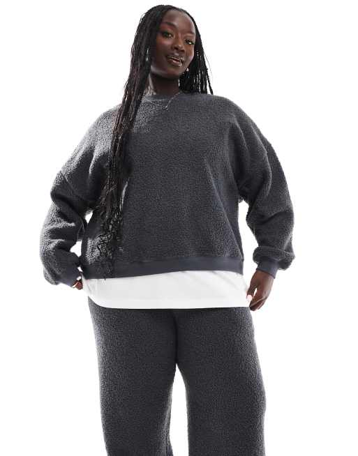 ASOS DESIGN Curve – Szary dresowy zestaw z kożuszka: bluza dresowa i spodnie z szerokimi nogawkami