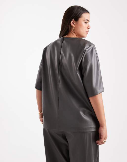 ASOS DESIGN Curve – Szary top oversize z imitacji skóry, część zestawu, 4 z 4