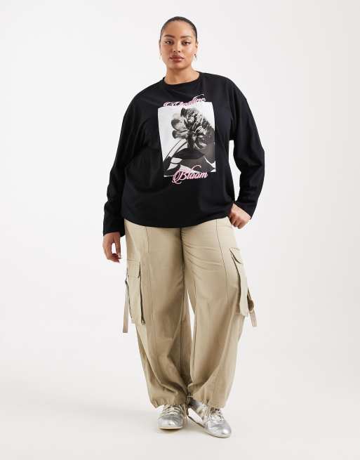 ASOS DESIGN Curve - T-shirt à manches longues et imprimé fleur - Noir, 3 de 4