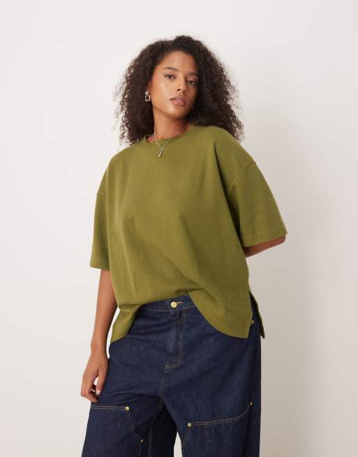 ASOS DESIGN Curve - T-shirt coupe carrée doux au toucher - Kaki