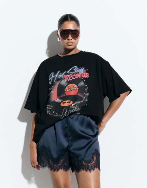 ASOS DESIGN Curve T-shirt met versiering en oversized pasvorm met vintage vinylprint in zwart - view 1