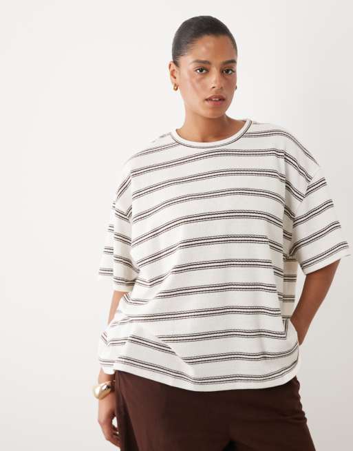 ASOS DESIGN Curve - T-shirt oversize a righe color cioccolato in coordinato