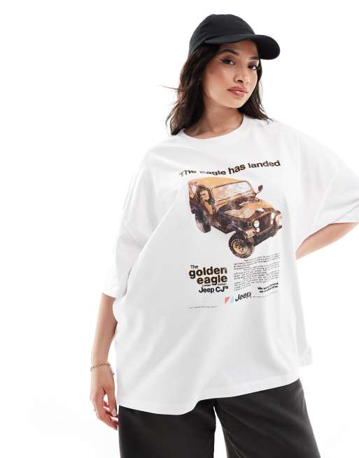 ASOS DESIGN Curve - T-shirt oversize avec imprimé Jeep Eagle sous licence - Blanc