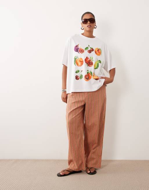 ASOS DESIGN Curve - T-shirt oversize bianca con grafica di frutta dipinta, 2 di 4