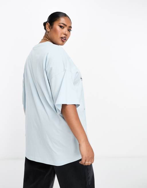 ASOS DESIGN Curve T shirt oversize celeste tenue con grafica di