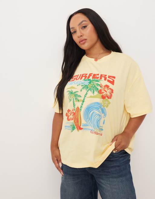 ASOS DESIGN Curve - T-shirt oversize color latticello con grafica Surfer