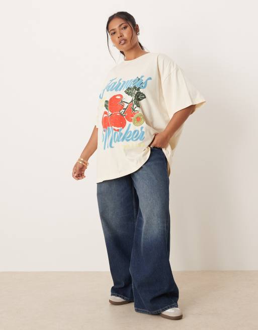 ASOS DESIGN Curve - T-shirt oversize rosa con grafica "Farmer" con pomodori, 4 di 4