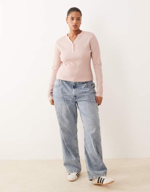 ASOS DESIGN Curve - T-shirt rosa mini lavorata a nido d'ape con maniche lunghe e scollo serafino, 2 di 4