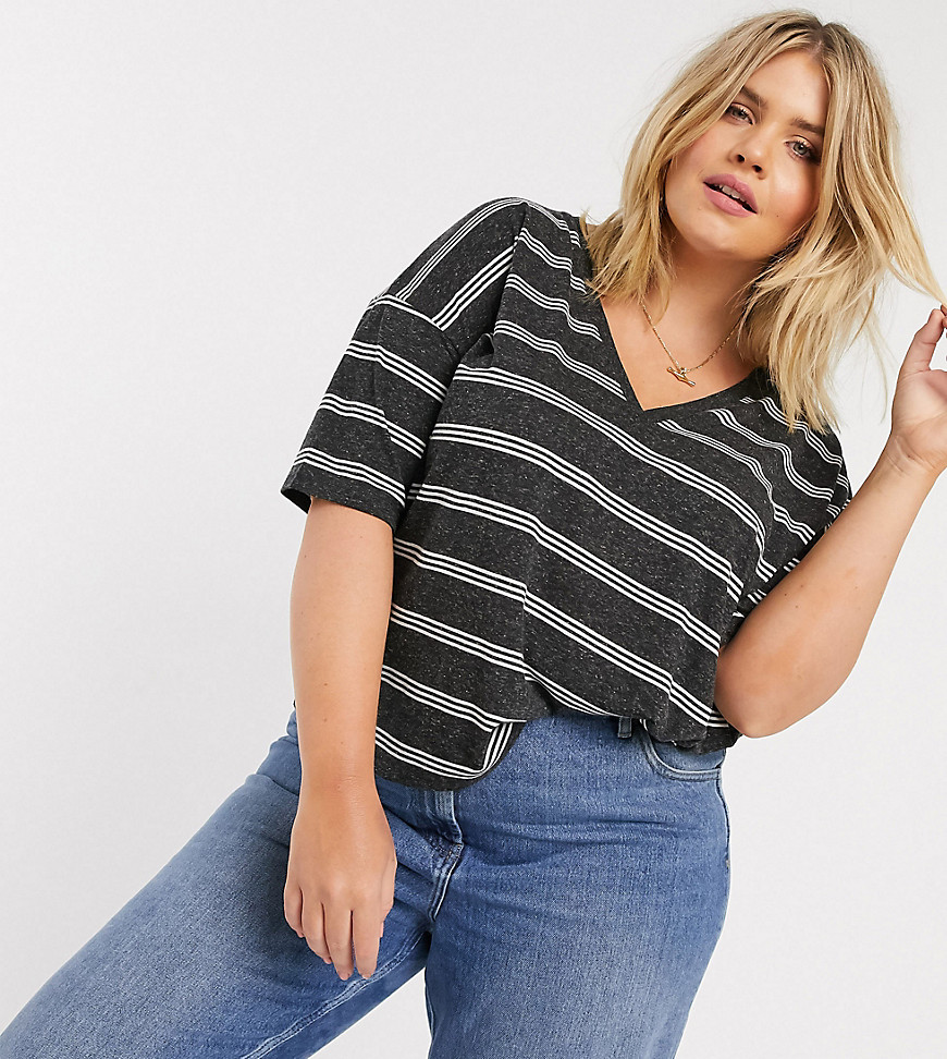 ASOS DESIGN Curve t-shirt with v-neck in linen mix in charcoal stripe-Grey