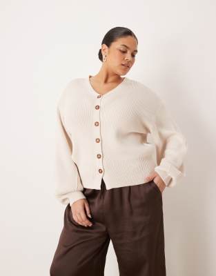 ASOS DESIGN Curve - Taillierte, strukturierte Strickjacke in Cremeweiß